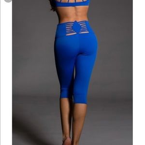 Onzie Sun Ray Cropped Royal Blue Leggings